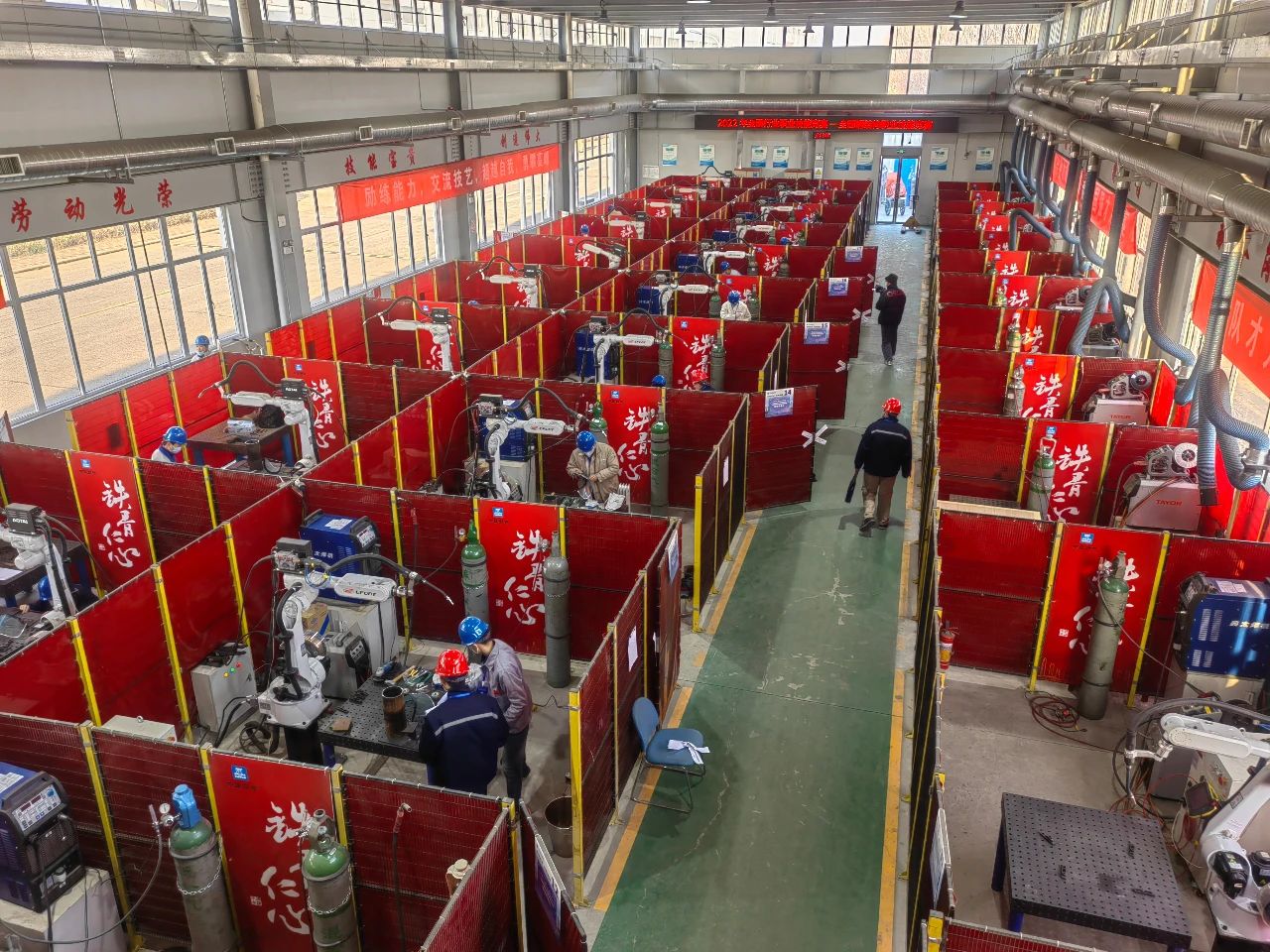 国家级技能培训基地内景.jpg 国家级技能培训基地内景.jpg